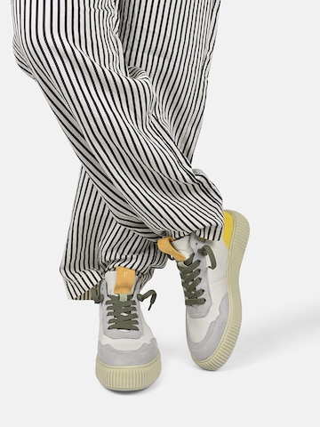 Crickit Sneakers hoog ' REBEKA ' in Wit: voorkant