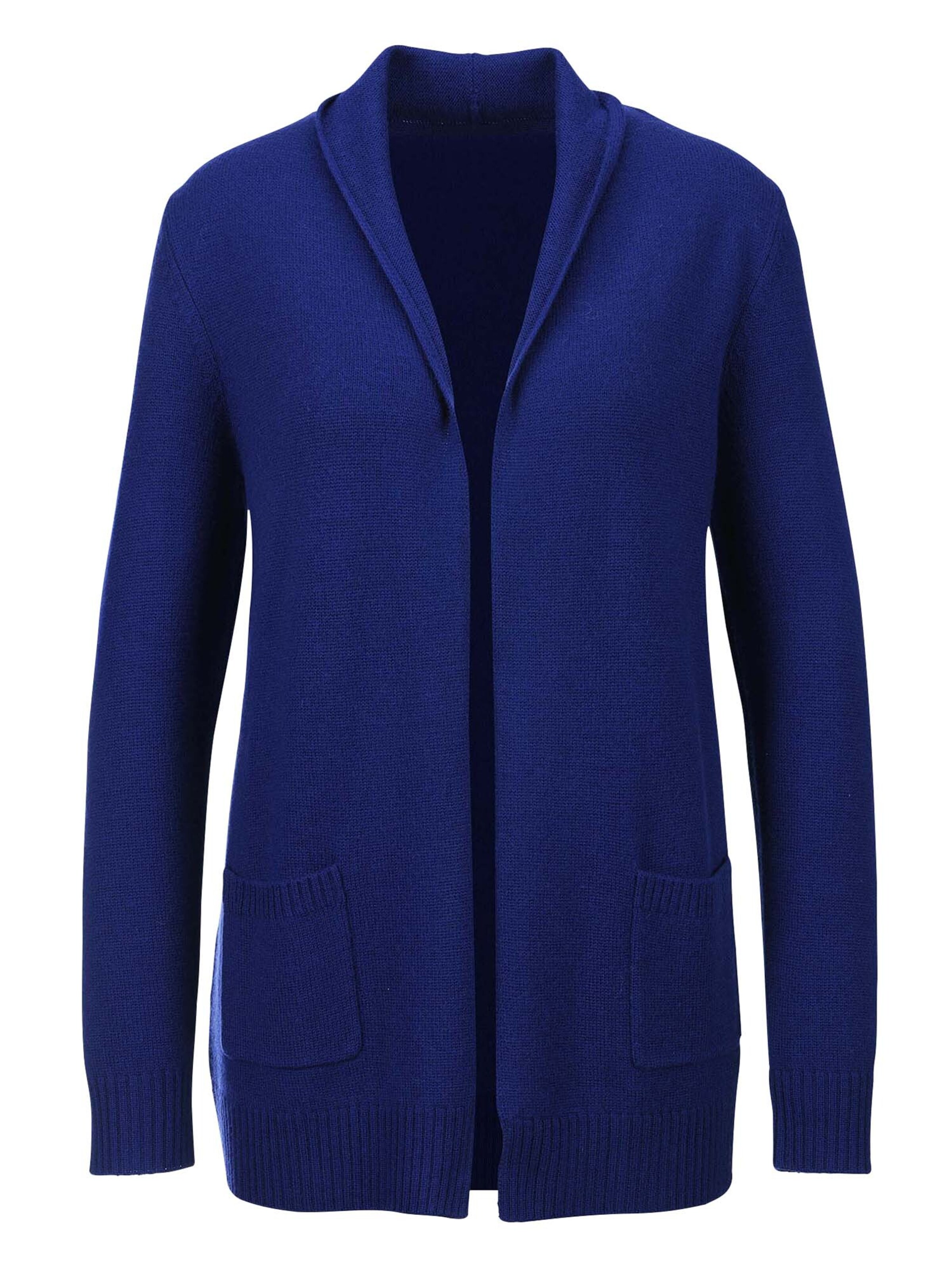 MADELEINE Strickjacke in Blau: Vorderseite