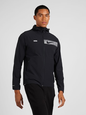 NIKE - Chaqueta deportiva en negro: frente