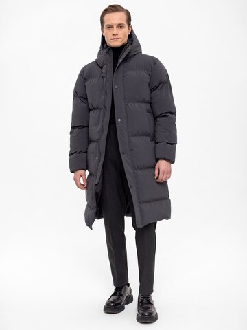 Cappotto invernale di Antioch in grigio