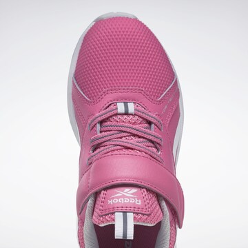 Reebok Sneaker in Pink