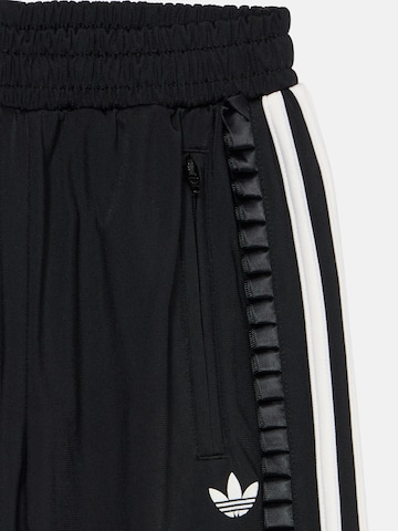 ADIDAS ORIGINALS Wide leg Byxa 'FIREBIRD' i svart