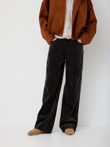 PADDOCKS Regular Pants in Brown