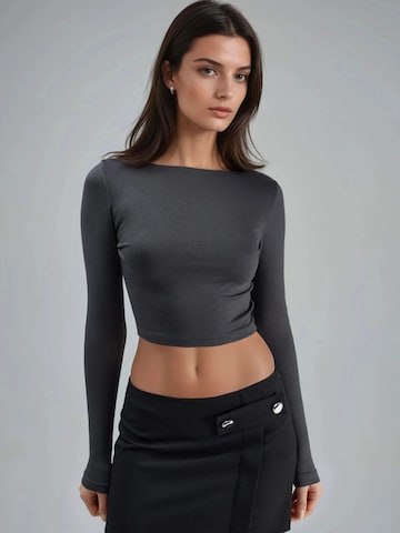 T-shirt Busem en gris : devant