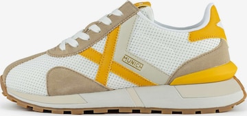 MUNICH Matalavartiset tennarit 'NEW SAPPORO' värissä keltainen: etupuoli