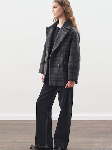 MANUKA Winter Jacket in Grey