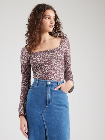 T-shirt 'PCBLAKE' PIECES en marron : devant