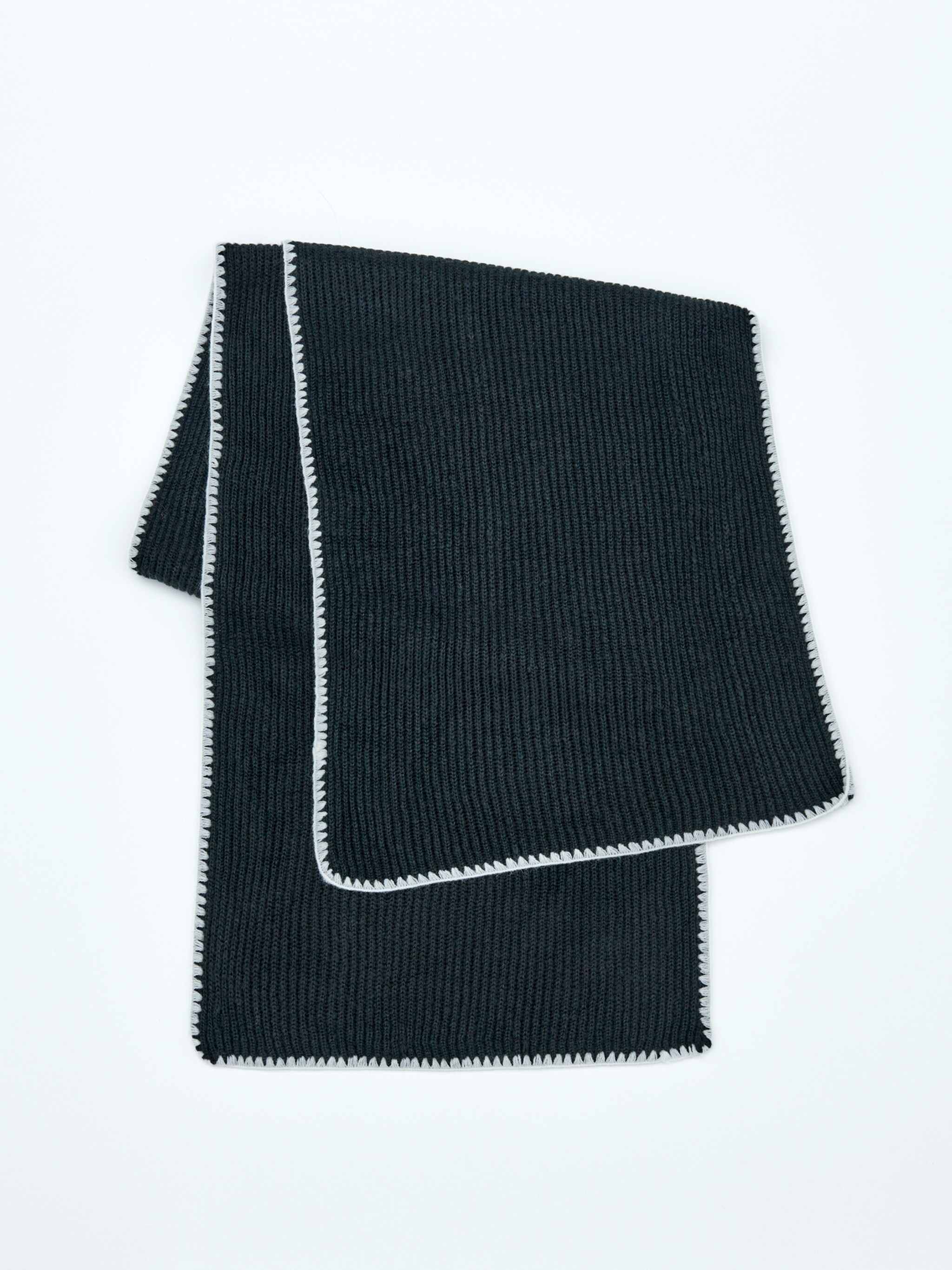 EDITED Produits Écharpe 'Ameline' noir