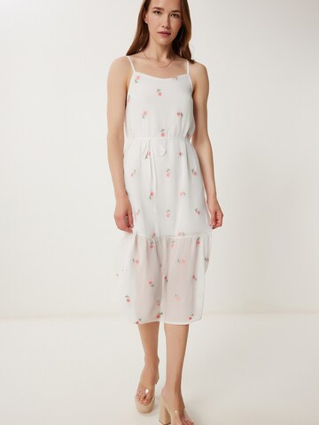 Robe d’été Happiness İstanbul en blanc