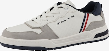 Baskets basses TOM TAILOR en blanc : devant