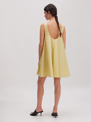 EDITED Oversized jurk 'Kira' in Geel