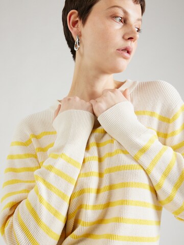 Lollys Laundry Sweater 'Swan' in Yellow