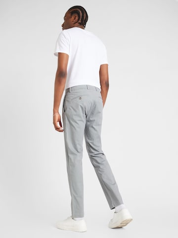 Slimfit Pantaloni chino di bugatti in grigio