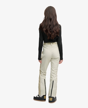 Coupe slim Pantalon de sport 'Luxe' Superdry & Co en beige