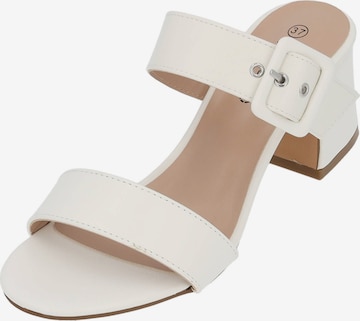 Palado Mules 'Celsa' in White: front