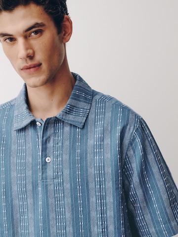 Tricou de la Next pe albastru
