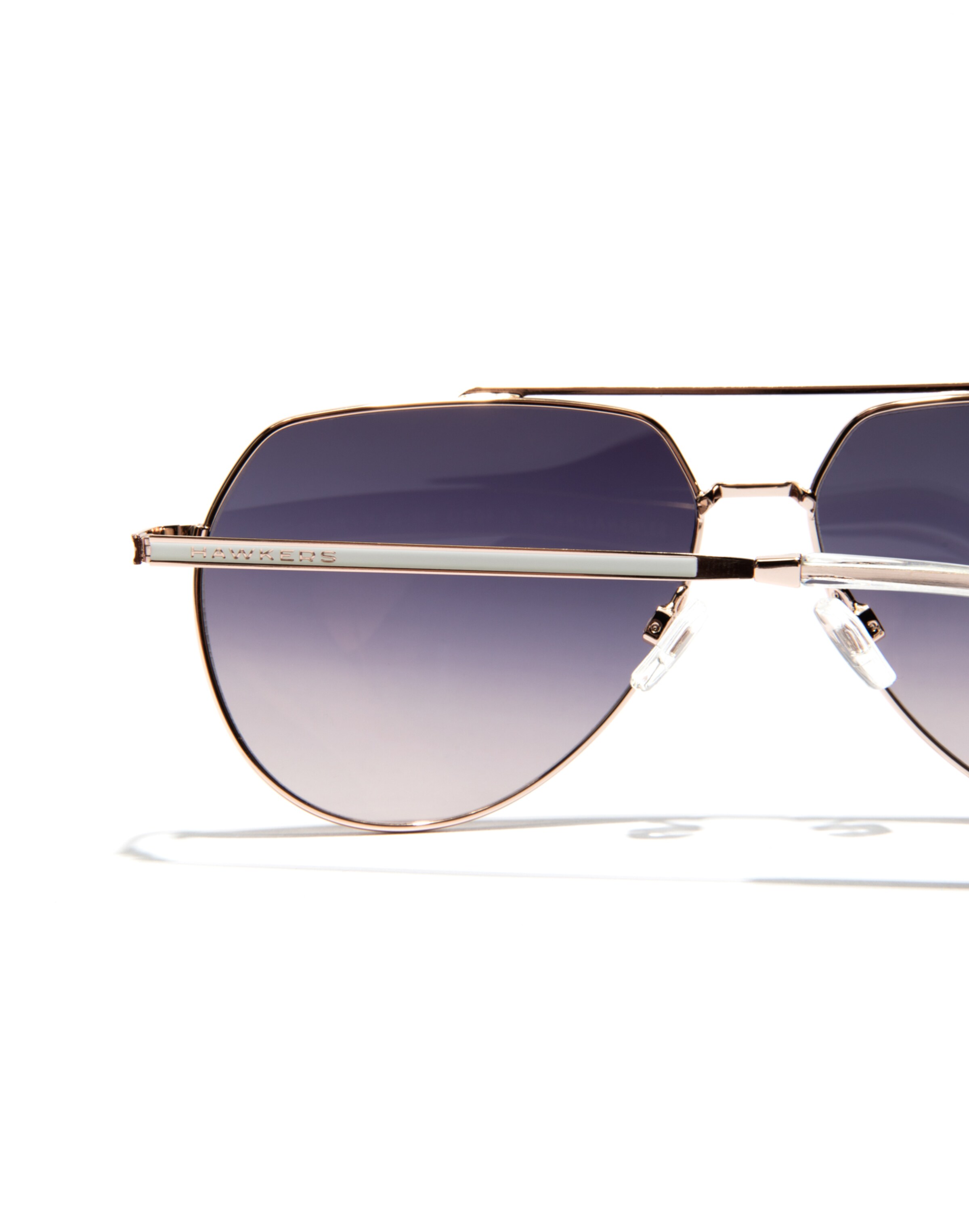 HAWKERS Γυαλιά ηλίου σε χρυσό