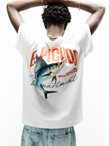 Tricou 'SWORDFISH' de la Pull&Bear pe alb