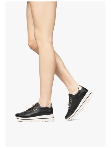 Nero Giardini Sneakers laag in Zwart