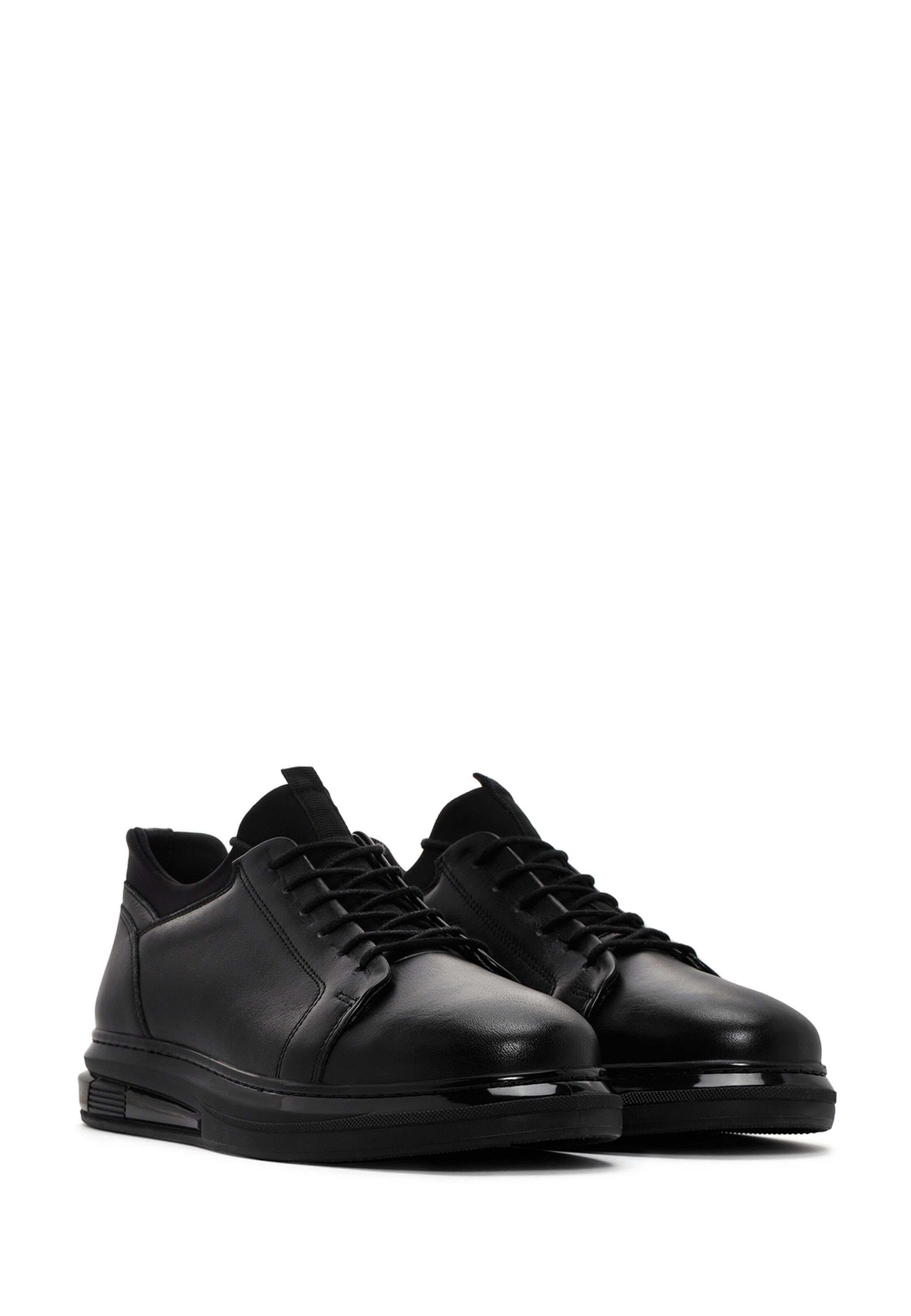 Derimod Lace-Up Shoes in Black