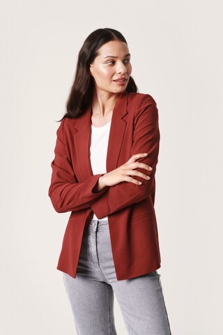 SOAKED IN LUXURY Blazer 'Shirley' in Red: front