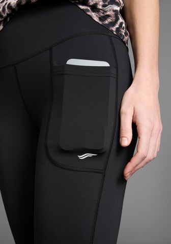 FAYN SPORTS Skinny Leggings in Schwarz