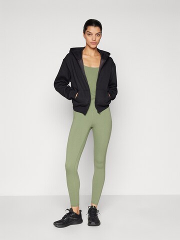 Fabletics Urheilullinen collegetakki värissä musta