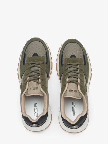 ES8 Sneakers '90-032' in Green