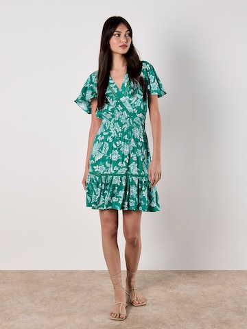 Robe ' ' Apricot en vert