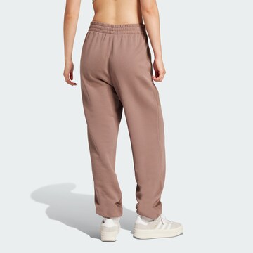 Effilé Pantalon 'Essentials' ADIDAS ORIGINALS en marron