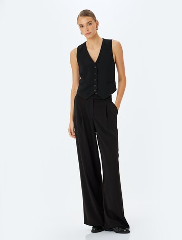Koton Wide leg Pleat-Front Pants in Black