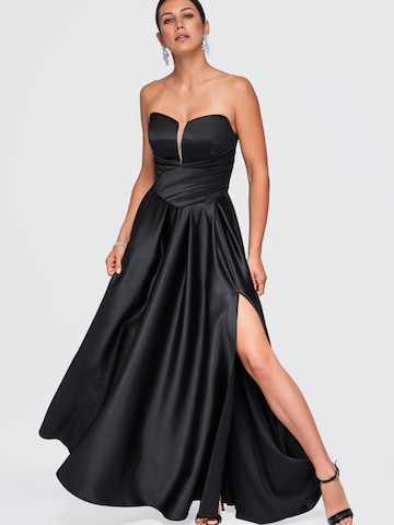 Robe de soirée Ombre en noir : devant