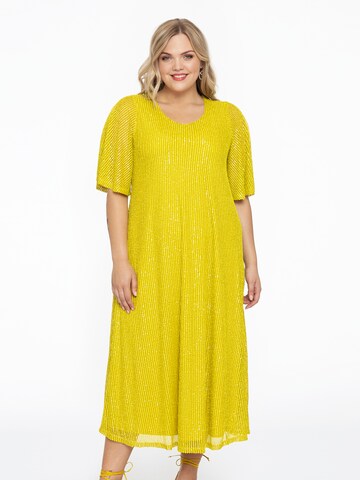 Yoek Dress in Yellow