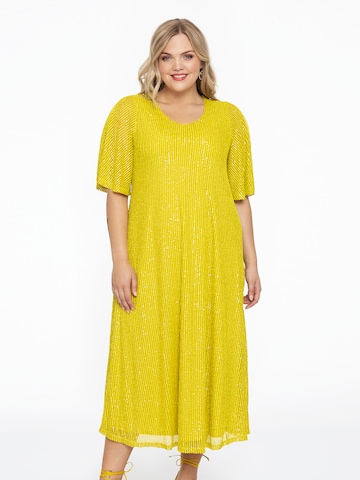 Yoek Dress in Yellow