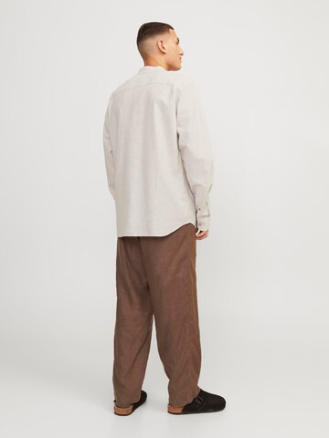 JACK & JONES Comfort Fit Skjorte 'JJSummer Band' i beige