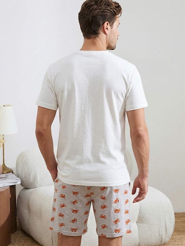 Trendyol Къса пижама в бяло