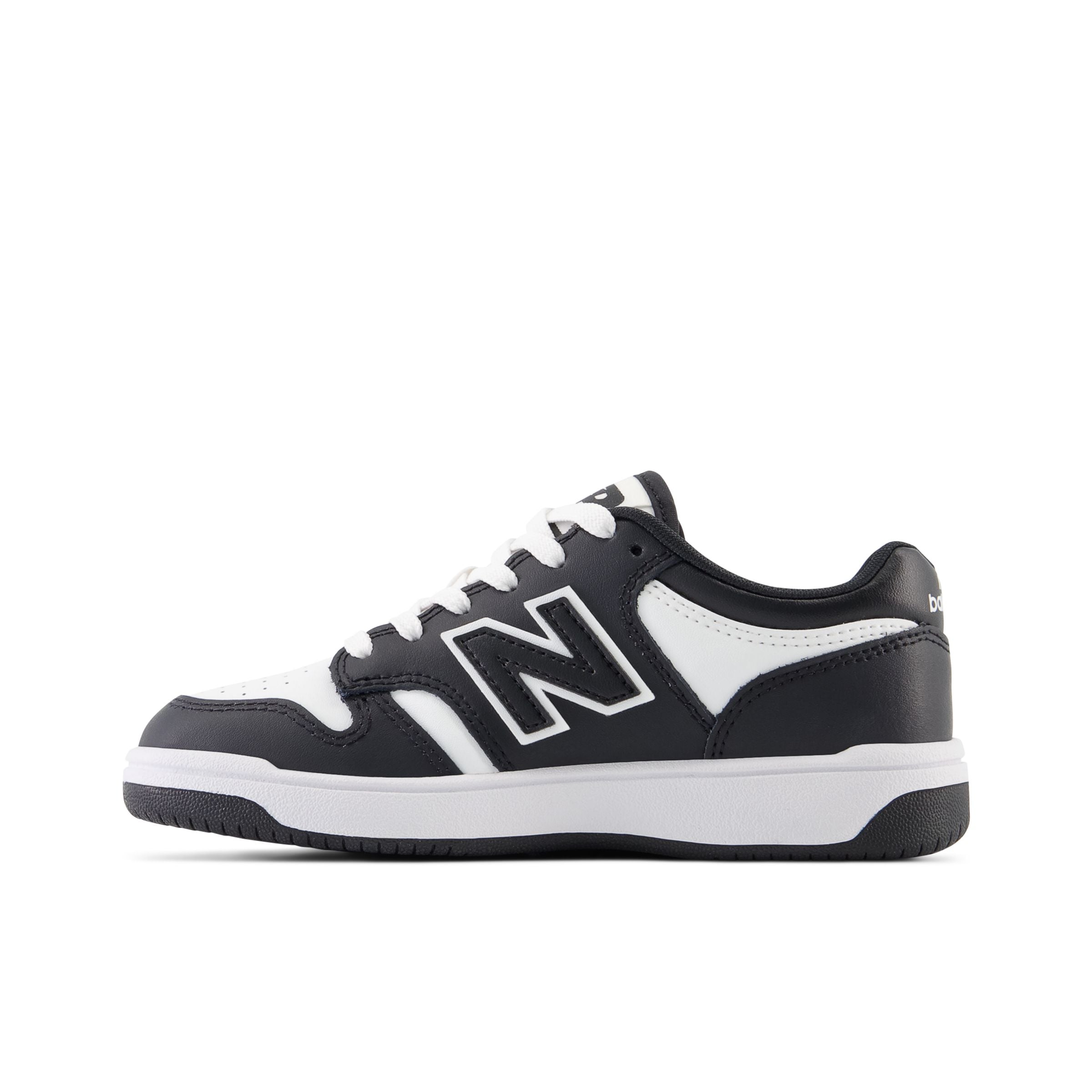 new balance Trainers in Black: front