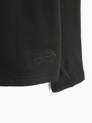 Cool Club Särk 'TURTLENECK', värv must