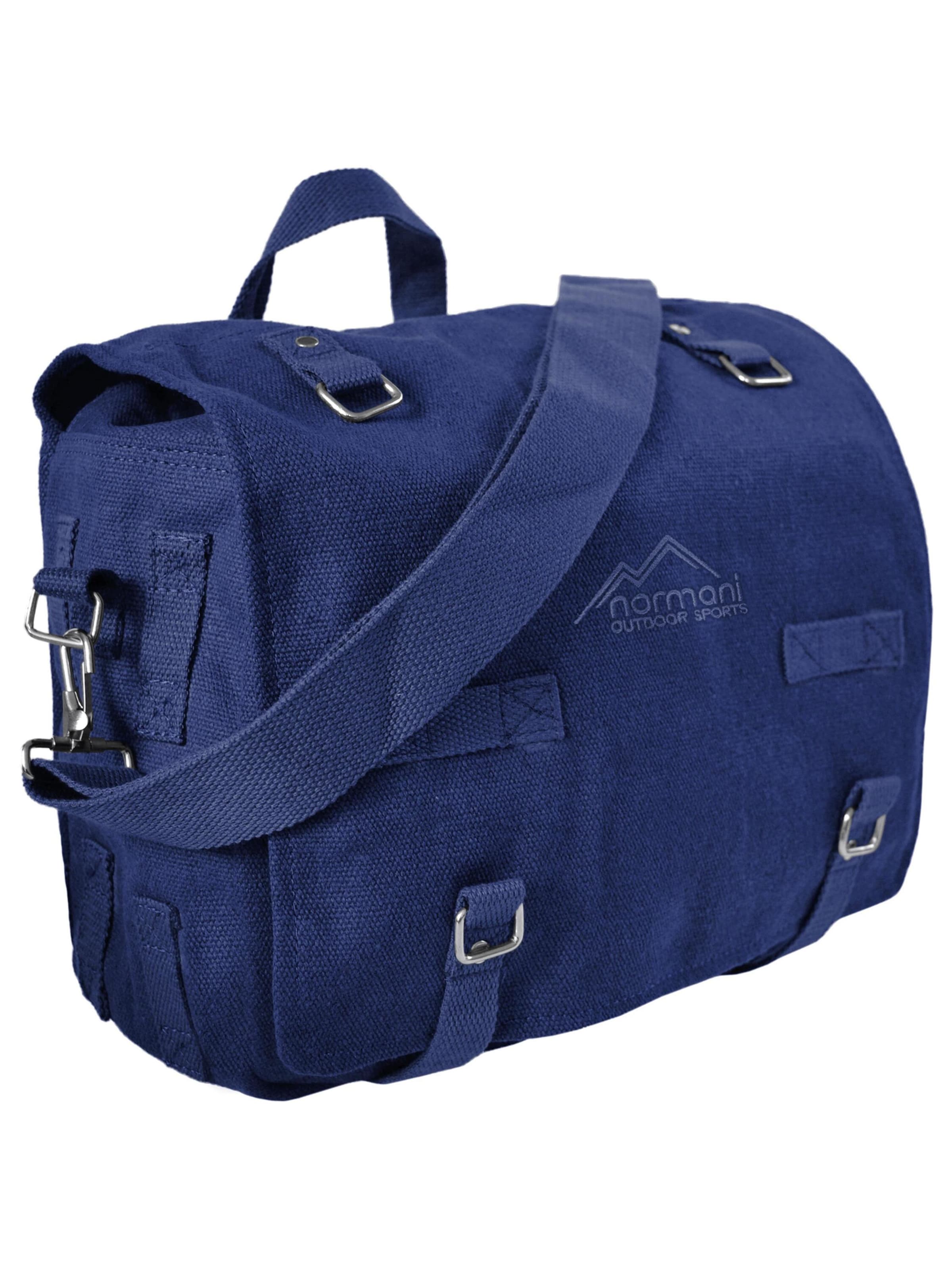 normani Crossbody Bag in Blue: front