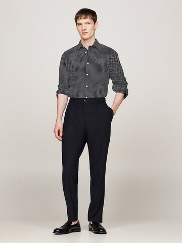 TOMMY HILFIGER Slim Fit Hemd in Schwarz