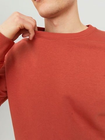 JACK & JONES Sweatshirt 'Star' i röd