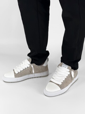 Dutch'D Sneaker low 'Charm' in Grau