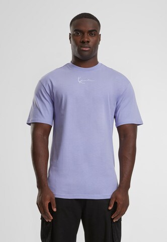 T-Shirt 'Essential' Karl Kani en bleu : devant