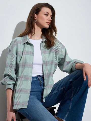 Camicia da donna di Dilvin in verde