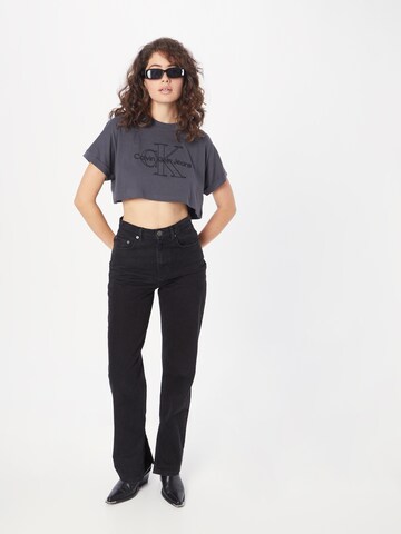 Calvin Klein Jeans T-Shirt in Grau