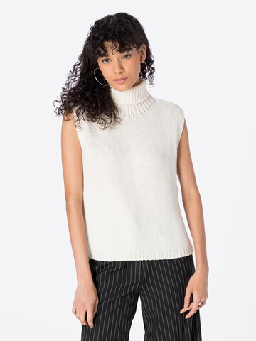 Riani Sweater in White: front