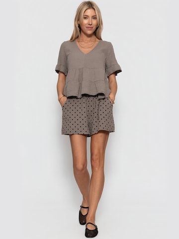 SASSYCLASSY Loosefit Hose‌‌‌‌‌‌‌ in Grau