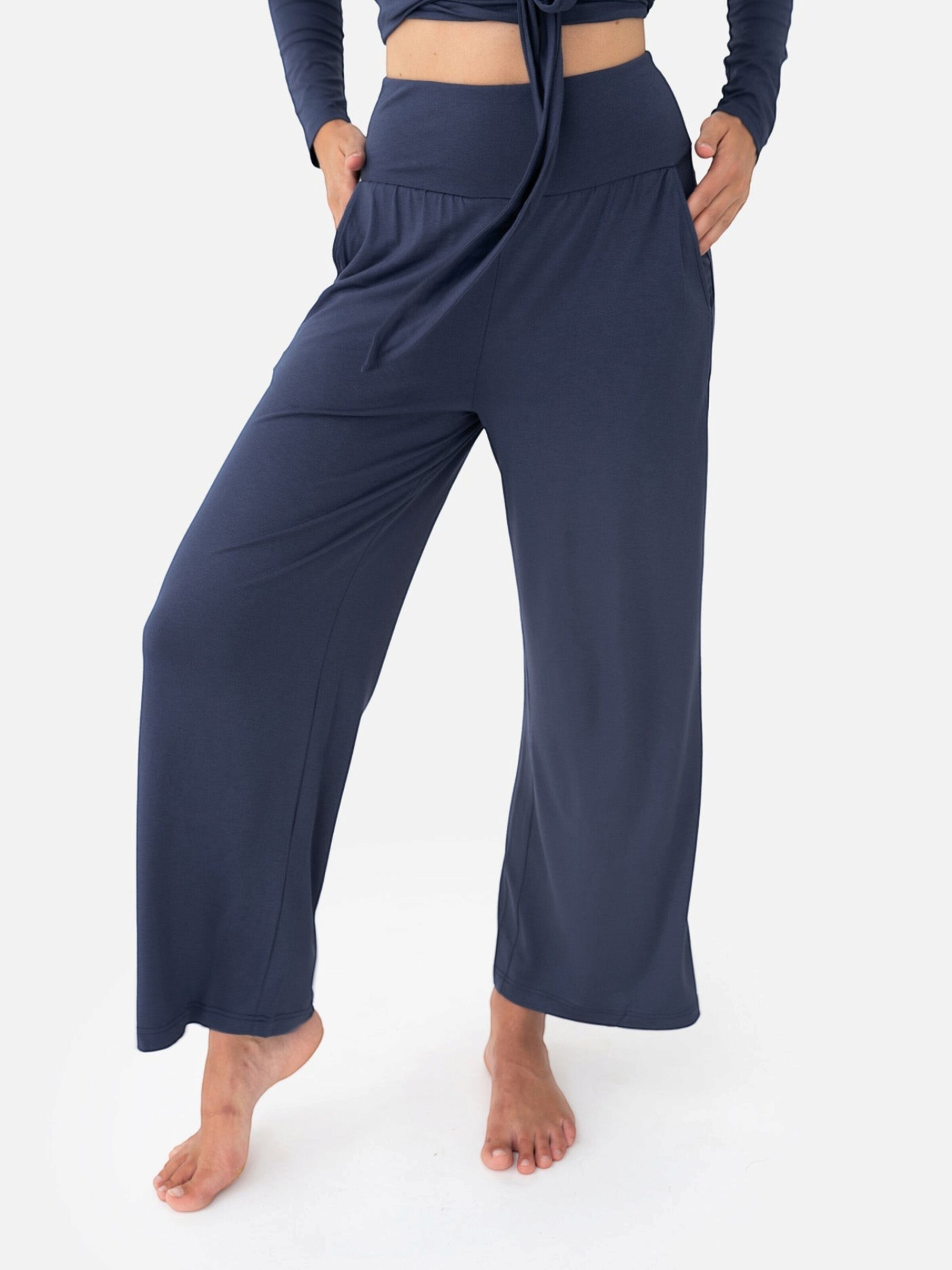LOTUSCRAFTS Wide leg Sports trousers 'Heya Culotte' in Blue
