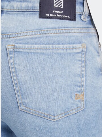 FUTURE:PEOPLE. Slim fit Jeans '01:00' in Blue