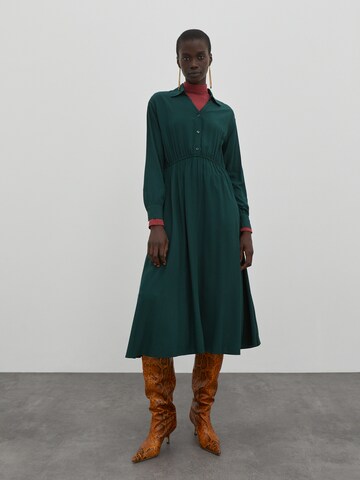 EDITED Платье-рубашка 'Lisette' в Зеленый: спереди